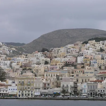 Stunning In Ampela, Syros Mégas Yialós-Nítes