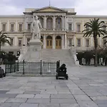 Stunning In Ampela, Syros Mégas Yialós-Nítes